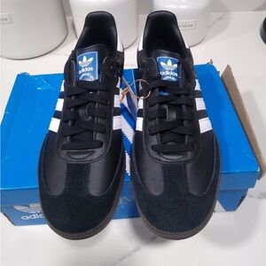 Mens  Samba Adidas. Size 9